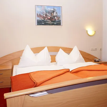 فندق Hudelist 3*