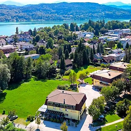 Hudelist 3*